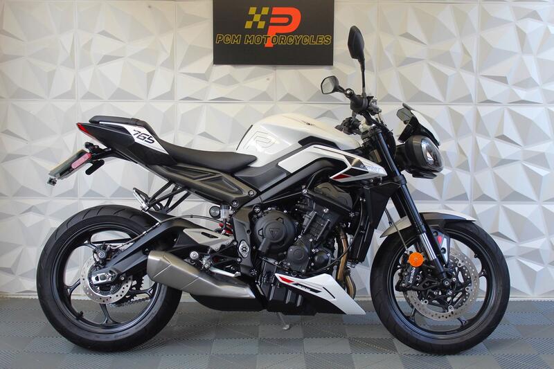 TRIUMPH STREET TRIPLE 765
