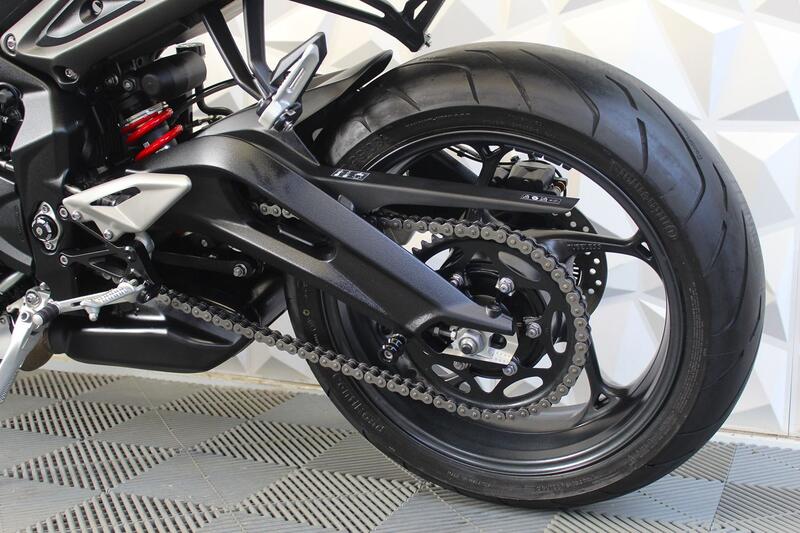 TRIUMPH STREET TRIPLE 765