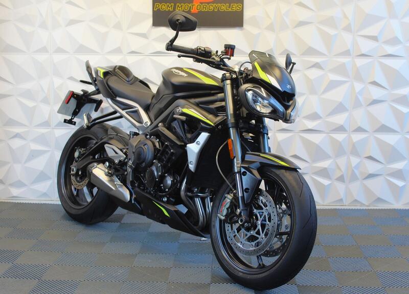TRIUMPH STREET TRIPLE 765
