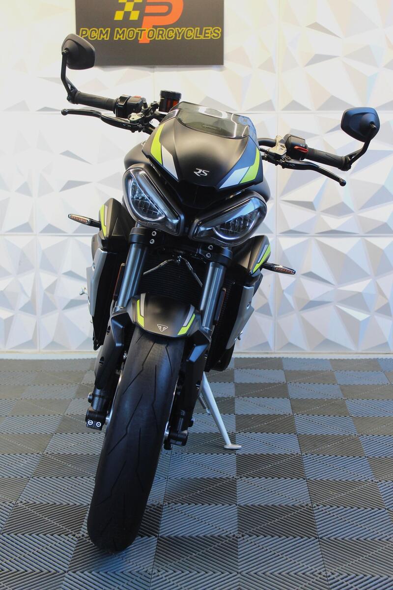 TRIUMPH STREET TRIPLE 765