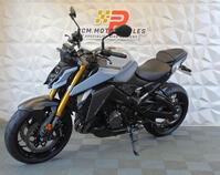 SUZUKI GSX-S1000