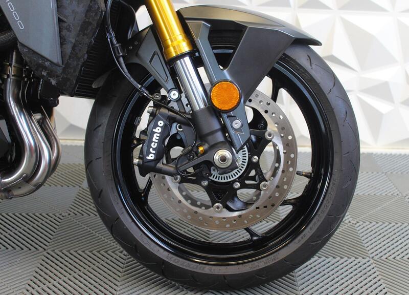 SUZUKI GSX-S1000