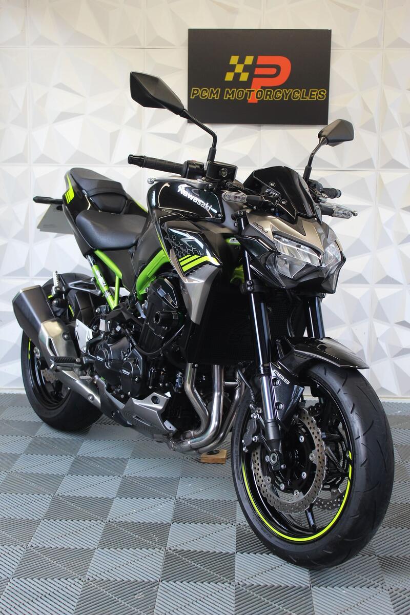 KAWASAKI Z900