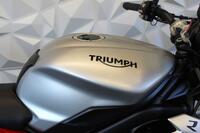 TRIUMPH STREET TRIPLE 765
