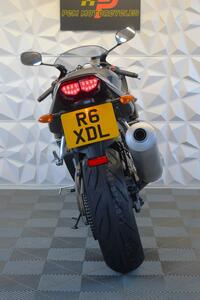 YAMAHA R6