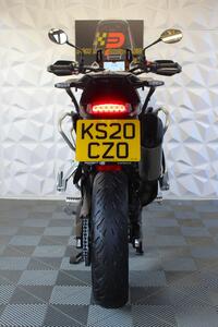 TRIUMPH TIGER 900