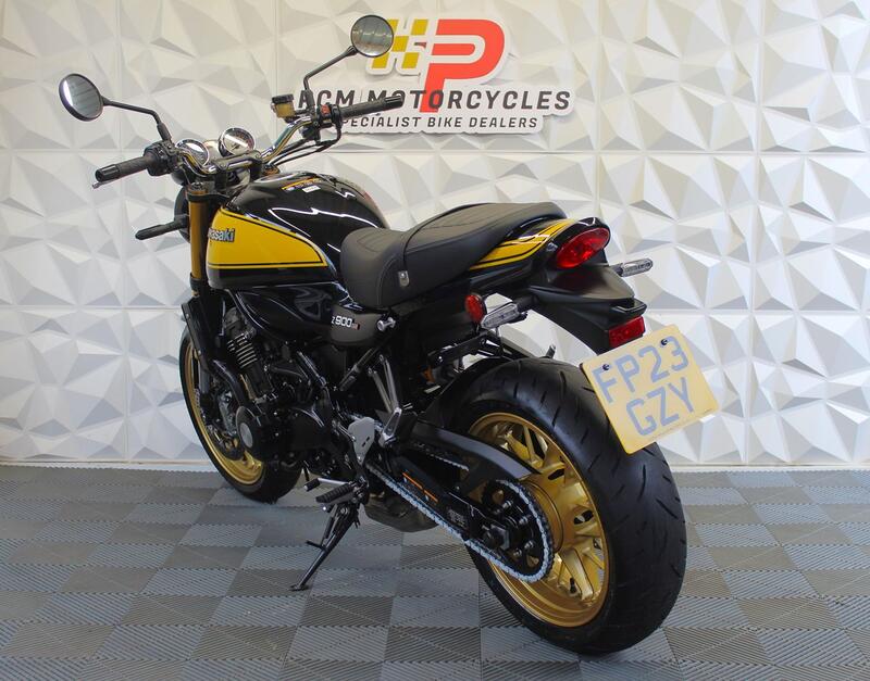 KAWASAKI Z900