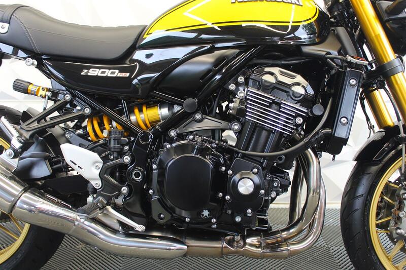 KAWASAKI Z900