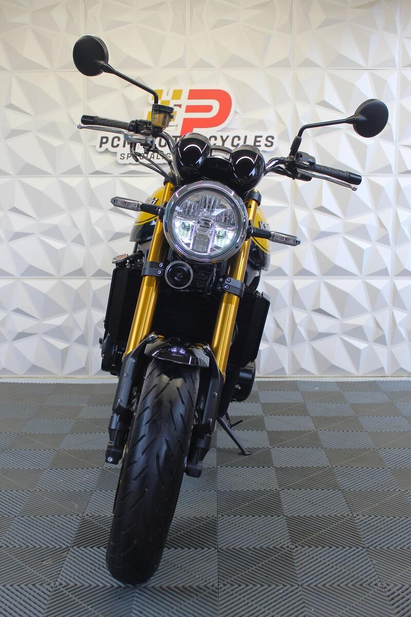 KAWASAKI Z900